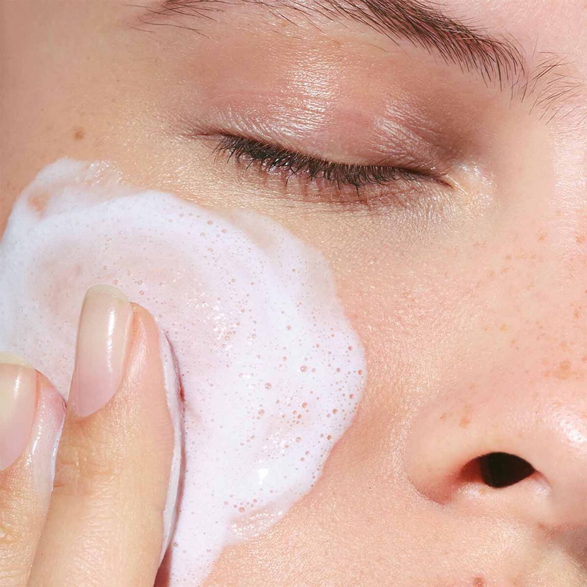 Soothing Gentle Foaming Face Cleanser for Dry Skin